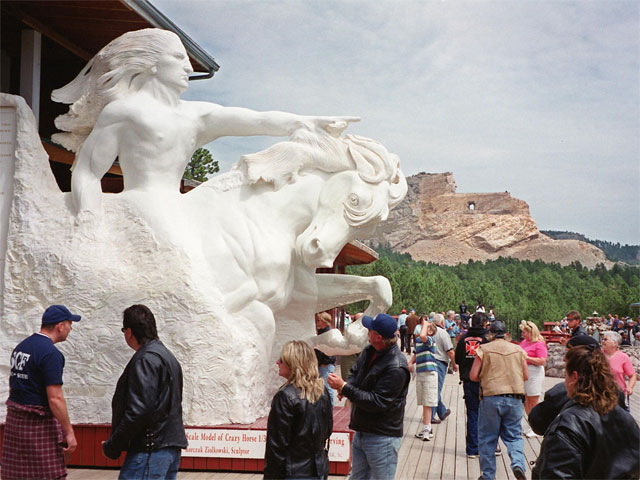 Finished Drawing Crazy Horse Monument Minn Students Finish Crazy Horse Scale Model Wcco Cbs Minnesota