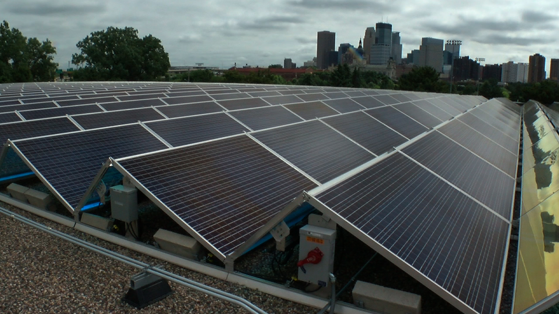 How Do Community Solar Gardens Work? WCCO CBS Minnesota