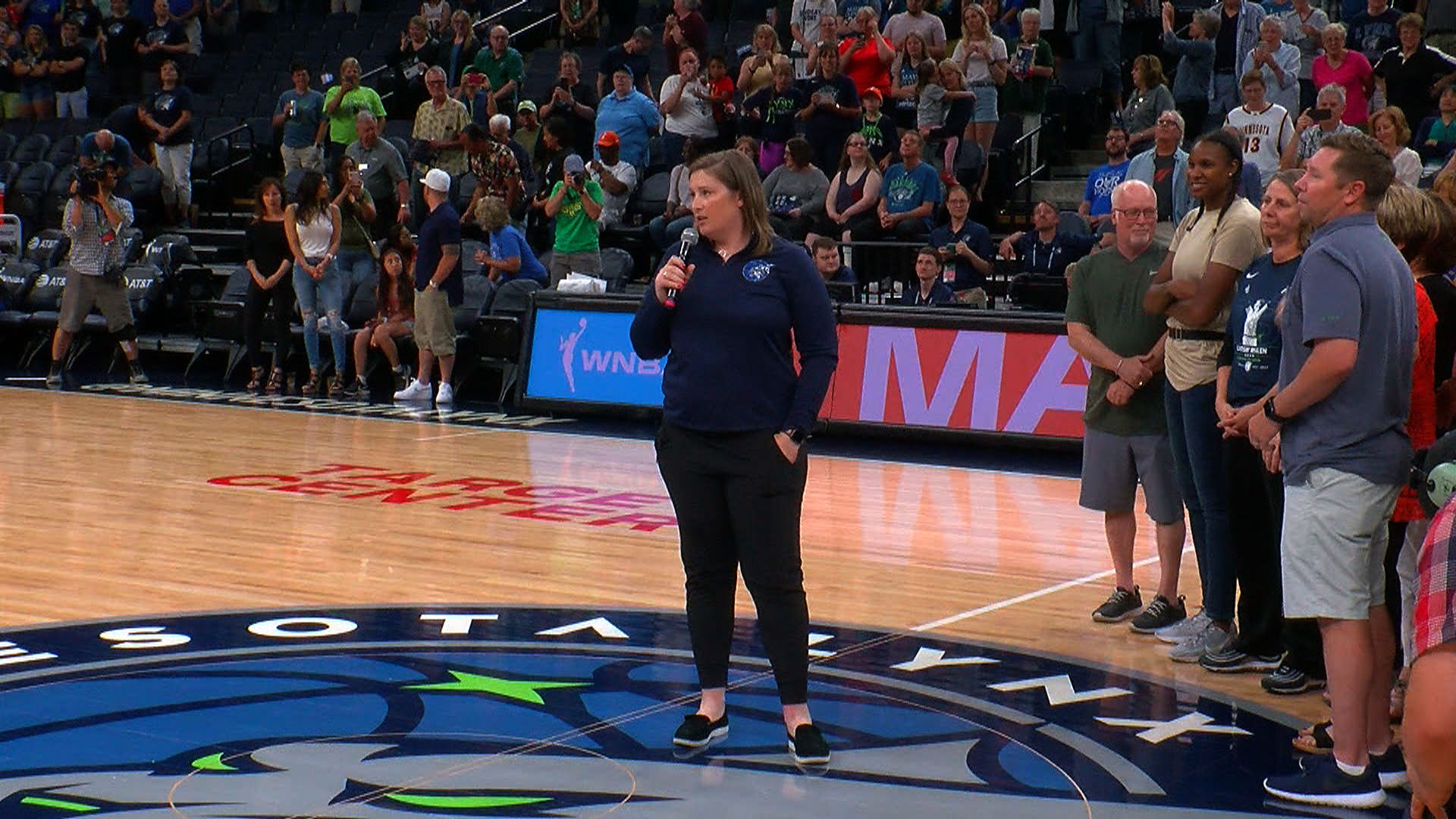 Thanks For A Great Ride': Lynx Retire Lindsay Whalen's No. 13 ...