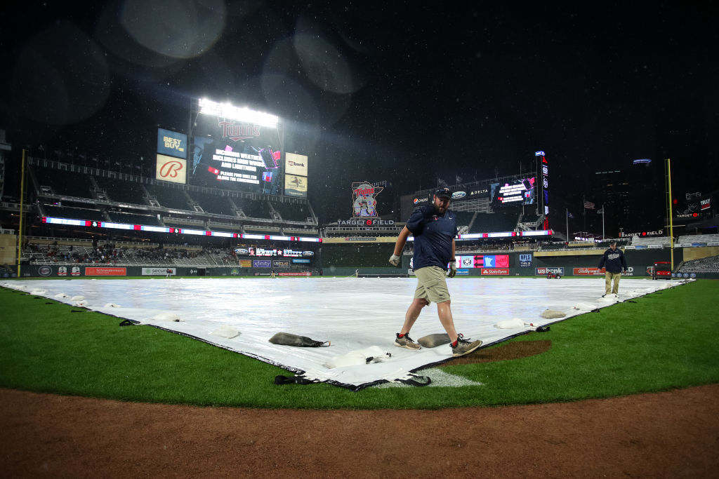 Severe Weather Suspends Twins Game, With Astros Leading 5-1